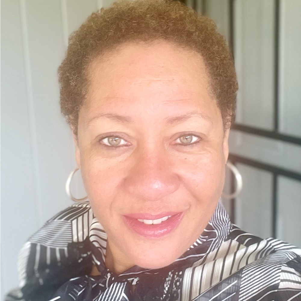 Meet your Posher, Reshonda